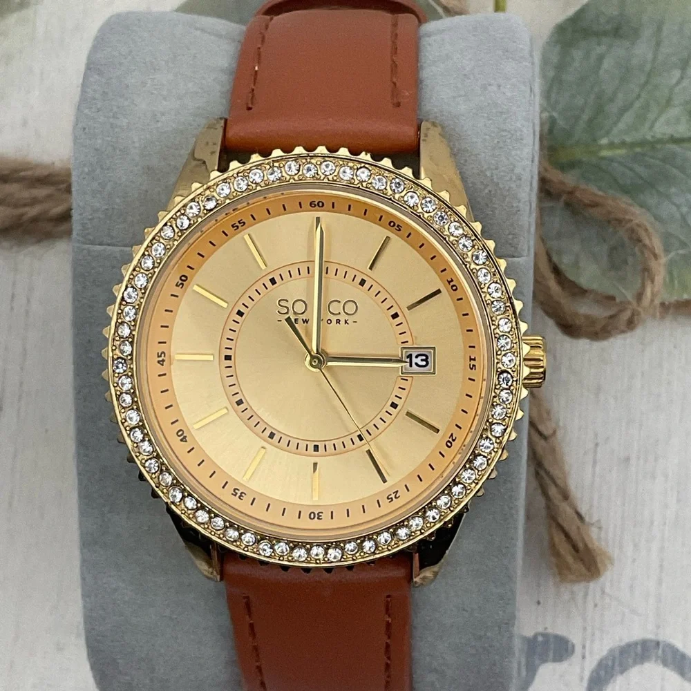 Gold Watch with Brown Leather‎ Strap
